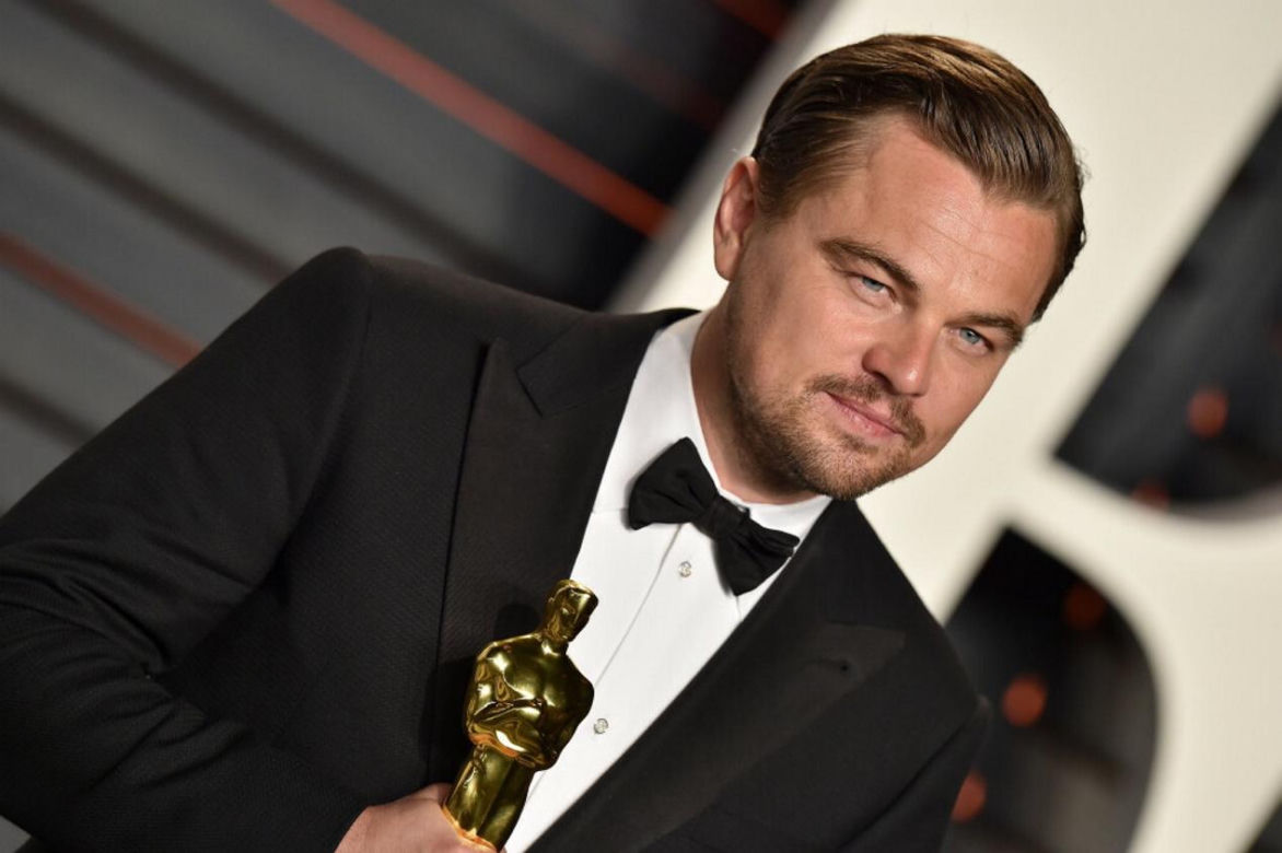 Leonardo DiCaprio trafiony strzałą Amora! Ta modelka to coś poważnego
