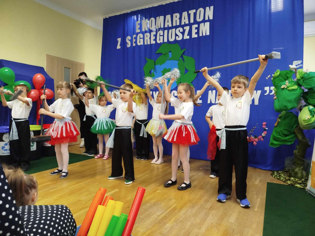 Program jest częścią projektu „EKOmaraton Siedlce z Segregiuszem” promującego edukację ekologiczną wśród najmłodszych poprzez zabawę
