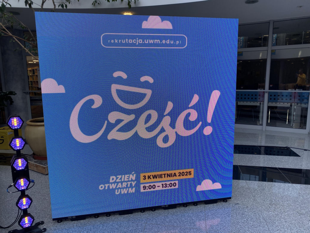 Dzień Otwarty UWM. Ogromne zainteresowanie olsztyńską uczelnią. Tłumy w bibliotece