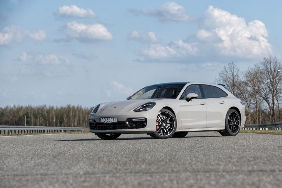 Porsche Panamera Turbo Sport Turismo 4.0 V8 550 KM