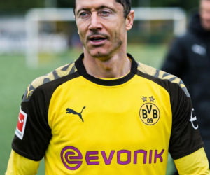 Robert Lewandowski w koszulkach różnych klubów