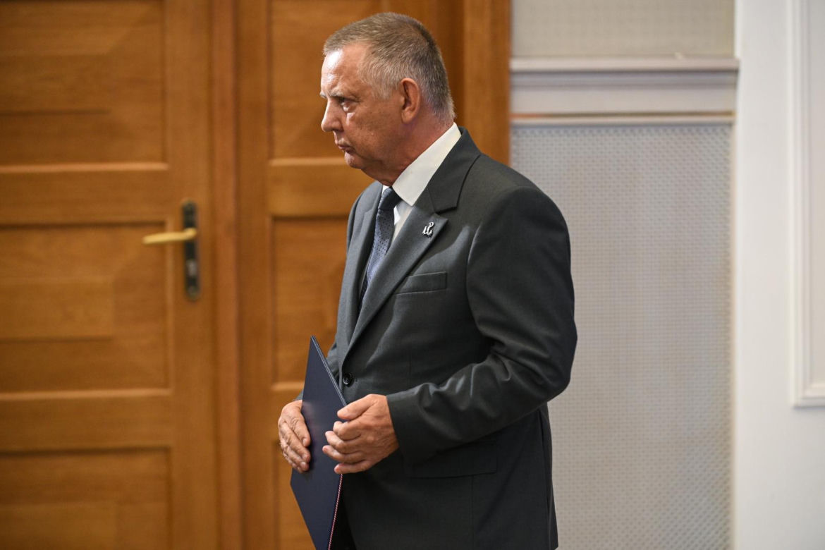 Szokujący raport NIK o maturach. Wyniki zaniżone o połowę, co piąty egzaminator popełniał błędy