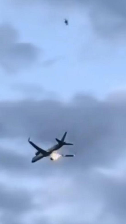 Boeing z 273 pasażerami płonął w powietrzu! "Żegnali się z bliskimi"