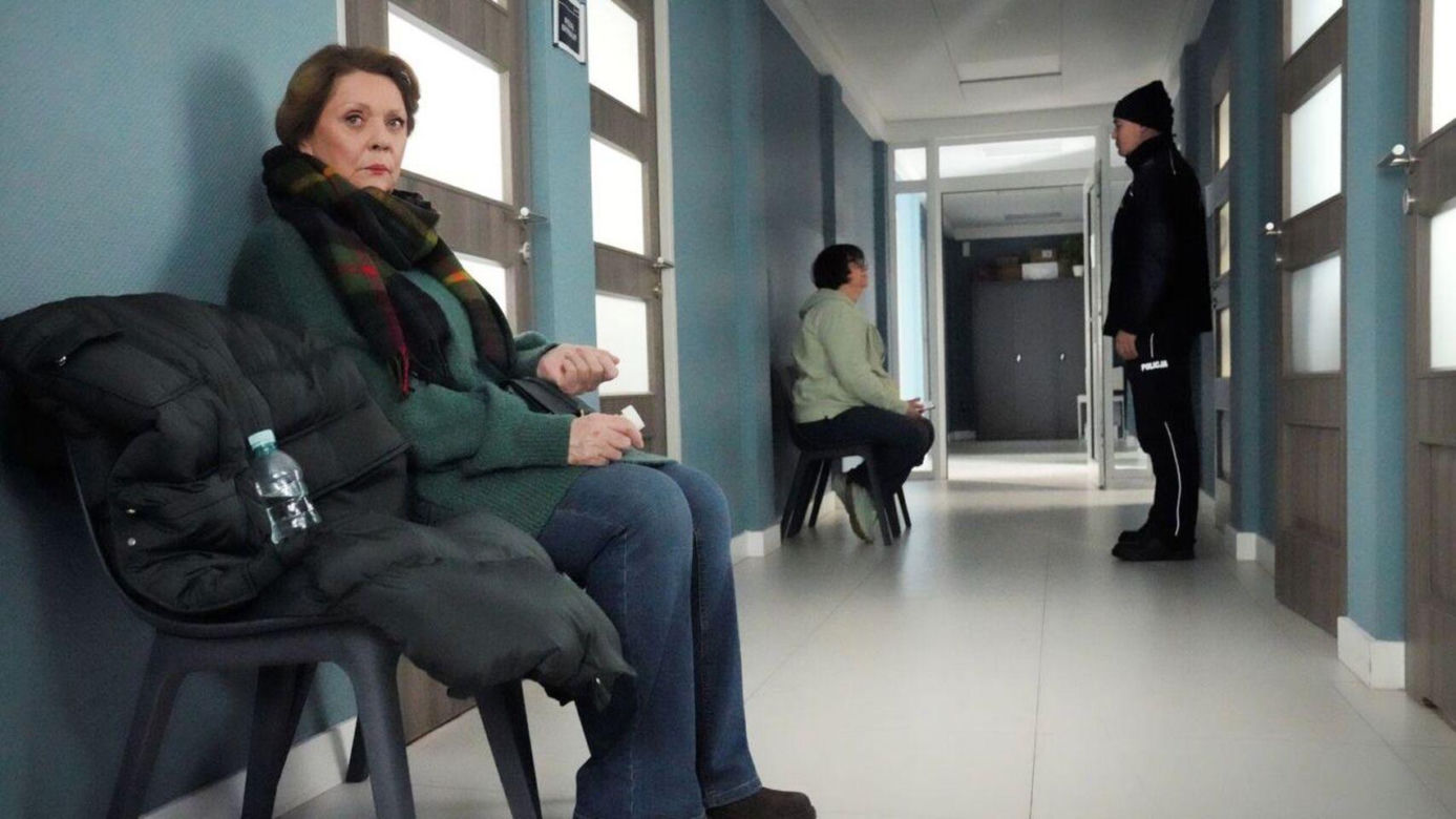 	Barwy szczęścia ostatni odcinek 3202 finał sezonu. Józefina Rawiczowa (Elżbieta Jarosik)