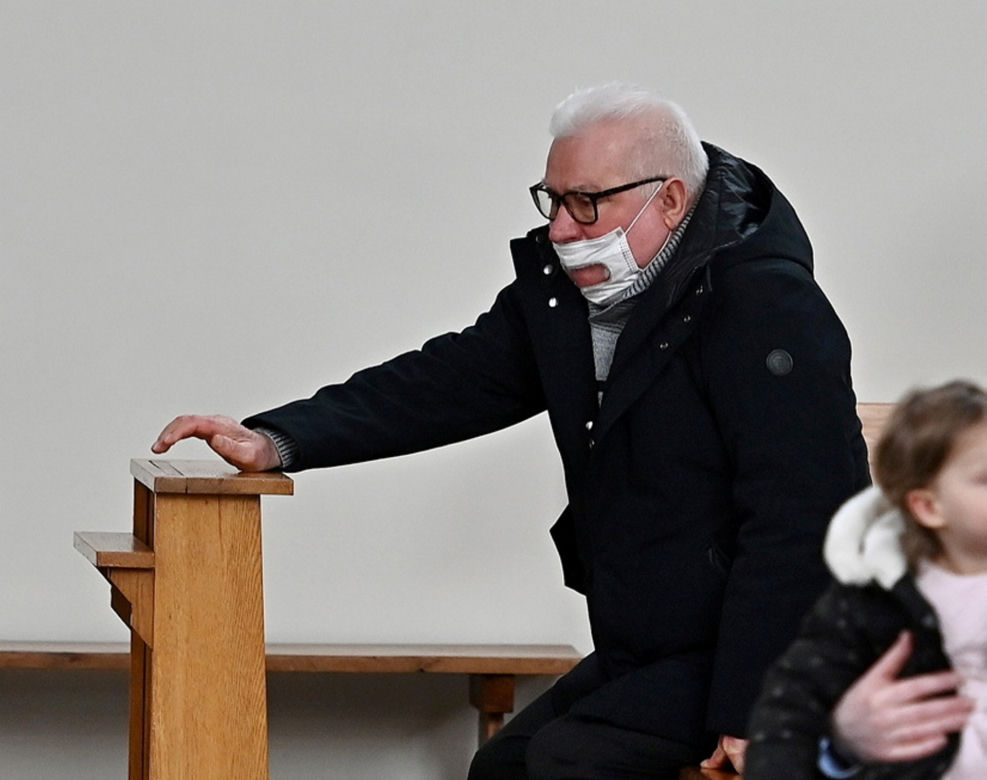 Lech Wałęsa na niedzielnej mszy