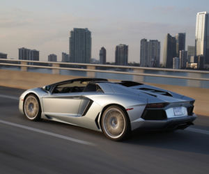 Lamborghini Aventador LP700-4 Roadster