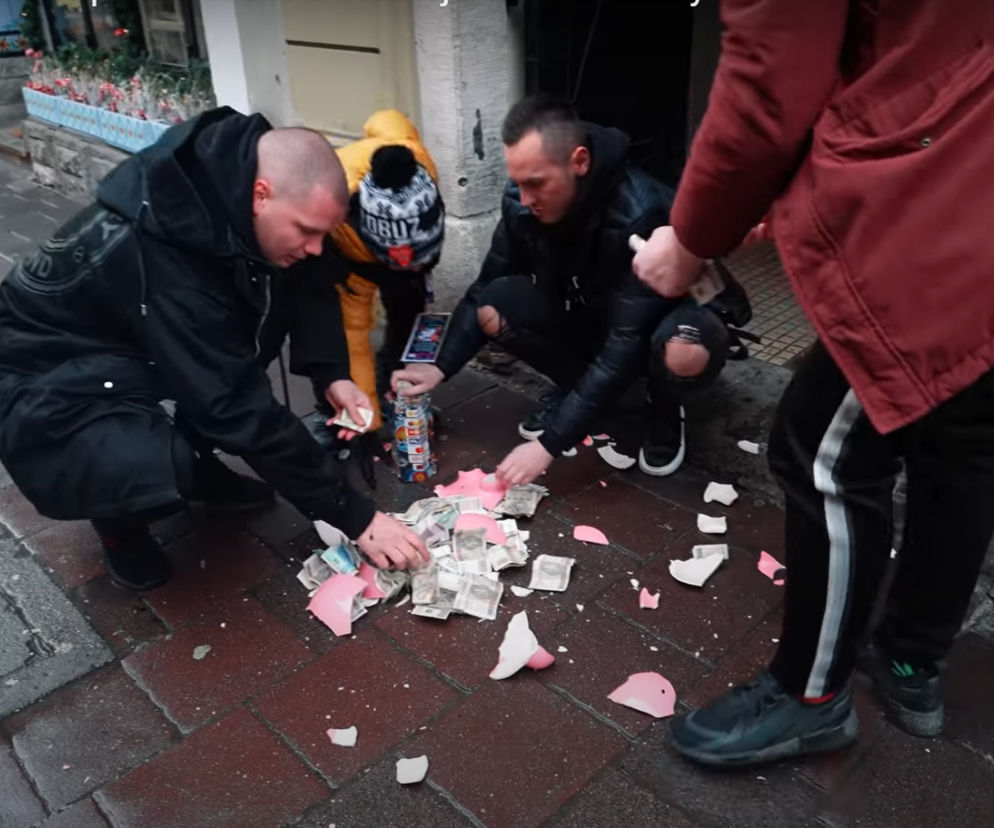 Nie uwierzysz, ILE wrzucił do puszki WOŚP! Kwota robi wrażenie [WIDEO]