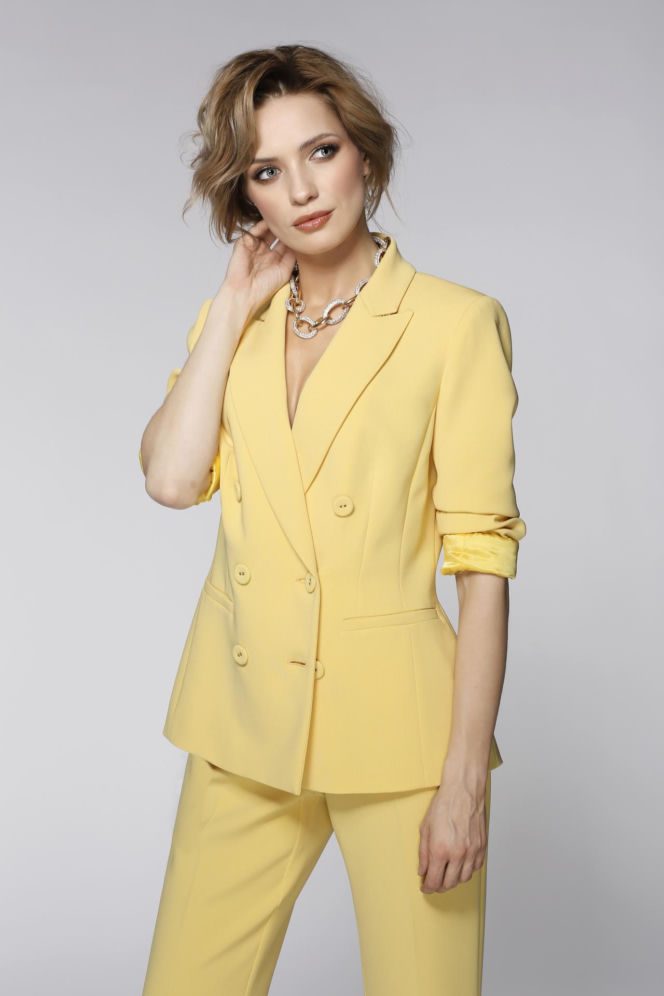 Paulina Gałązka kiedyś i dziś. Tak przez lata zmieniała się gwiazda filmu "Dziewczyny z Dubaju"