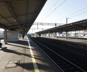 Warszawa. Wojsko na stacjach kolejowych