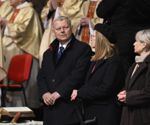 Msza za ofiary Smoleńska w Archikatedrze. Obecni Nawrocki i Kaczyńska