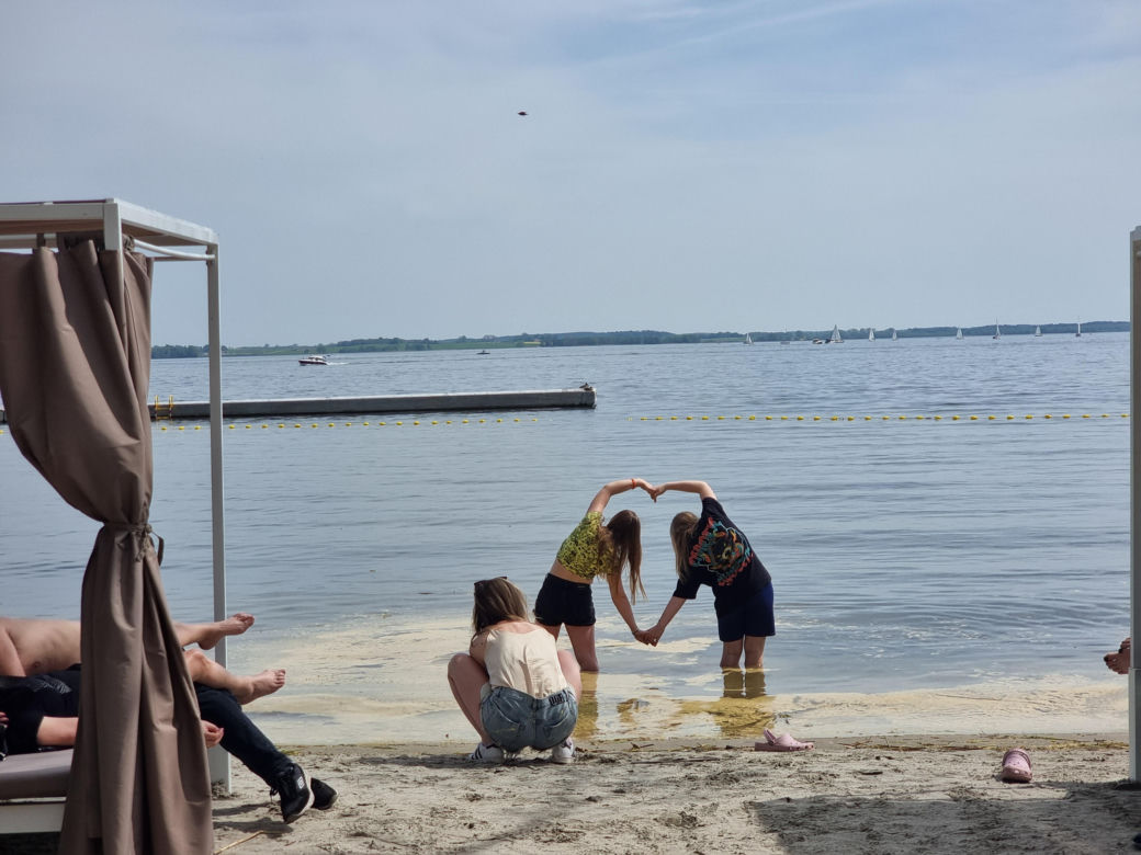 Nowa Eko Plaża w Giżycku otwarta. Niezwykłe miejsce powstało nad jeziorem Niegocin