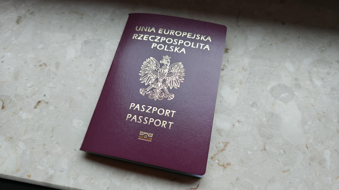 Sprawdziliśmy, ile czeka się na nowy paszport we Wrocławiu. Kolejek już nie ma 