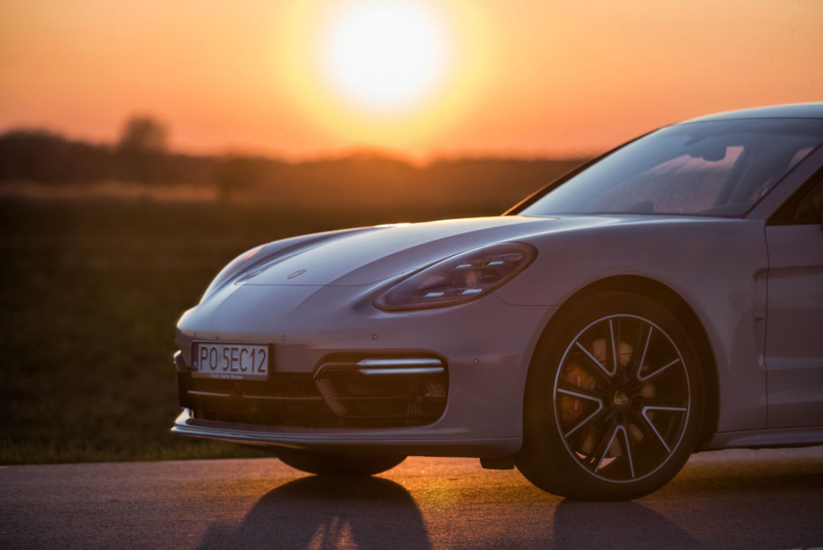 Porsche Panamera Turbo Sport Turismo 4.0 V8 550 KM