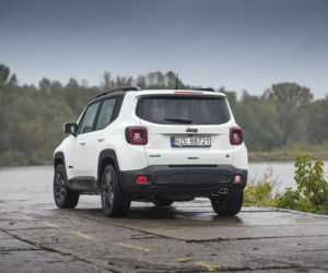 Jeep Renegade 4XE S 240 KM 6AT 