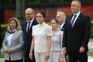 Skromnie i zachwycająco. Marta Nawrocka pokazała klasę na Filipinach