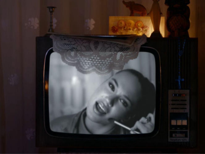 Alicja Szemplińska - "Pray"