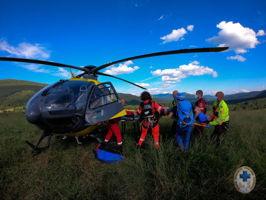 Pracowity dzień dla GOPR Bieszczady. Nie żyje mężczyzna, który spadł z wysokości [ZDJĘCIA]