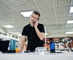 Handel w niedzielę wróci do sklepów? Jest pomysł minister, ale pracownicy mówią „nie”! 