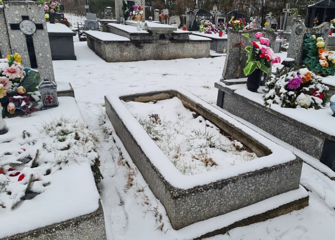 Mieszkaniec gm. Przeworsk kradł krzyże z cmentarza [ZDJĘCIA]