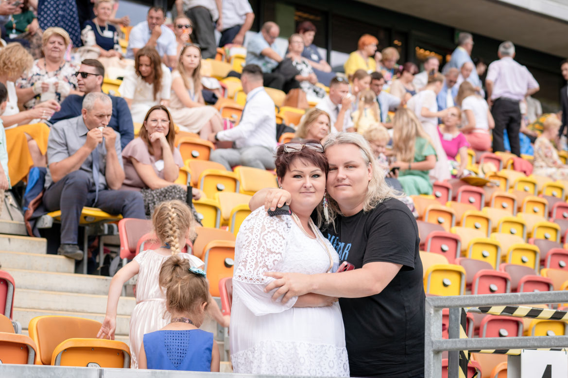 Białystok. Kongres Świadków Jehowy zgromadził tłumy na Stadionie Miejskim