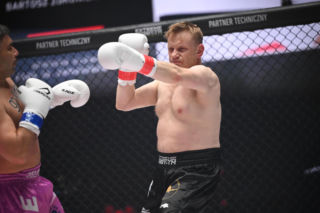 Bartosz Żukowski vel. Waldek Kiepski przegrał na gali Fame