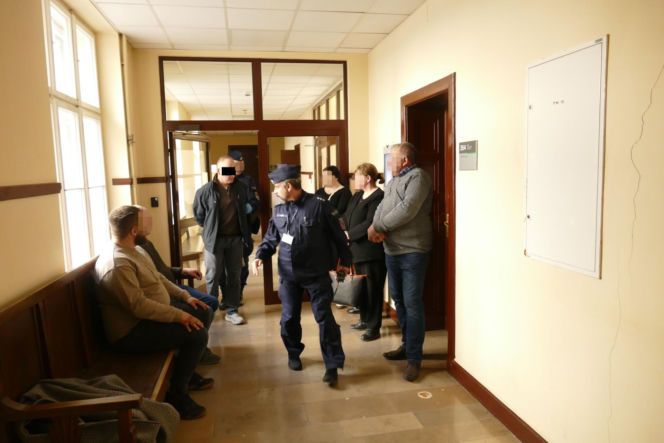 Zmasakrowane zwłoki Wojtka znaleziono pod cmentarzem. „Zdałem sobie sprawę, że zabiłem kolegę”