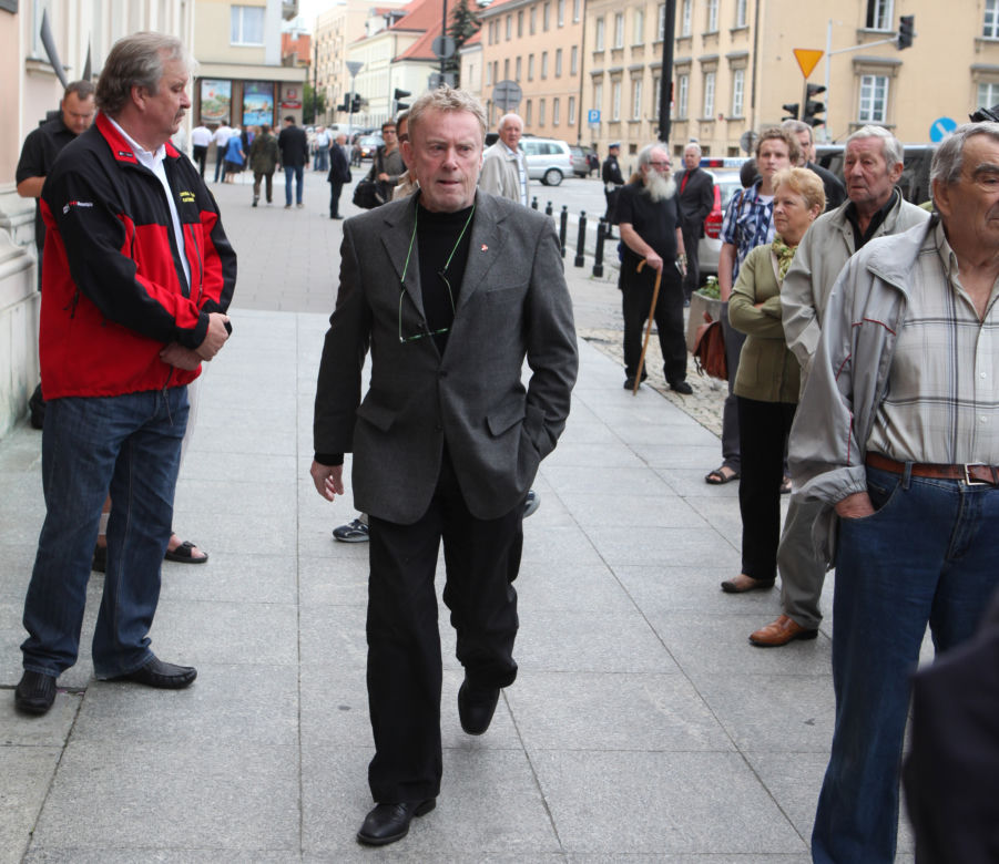 Daniel Olbrychski na pogrzebie Jerzego Kuleja