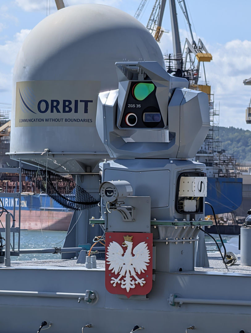 OSU-35K już na pokładzie ORP "Albatros"