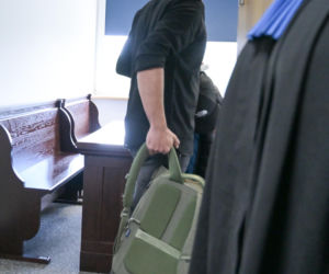 Katarzyna Wajda czekając na rozwód, całowała się w sądzie