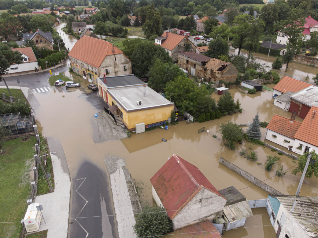 Prawie 500 interwencji straży pożarnej, 100 podtopionych gospodarstwtom