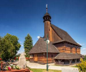 To jedno z najpiękniejszych śląskich miast. Zachwyca nie tylko unikatowym rynkiem, ale też drewnianym kościołem