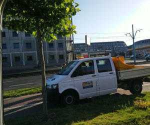 Hulajnoga elektryczna wybuchła przy ruchliwej ulicy w Poznaniu