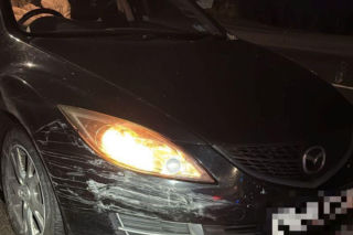 Szokujący rajd Anglika na Dolnym Śląsku. Mazda wbiła się w hotel