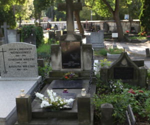 Pogrzeb Andrzeja Łapickiego 27.07.2012. GRÓB na Starych Powązkach, w którym spocznie URNA z prochami Łapickiego