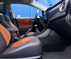 Toyota Auris Touring Sports lifting 2015