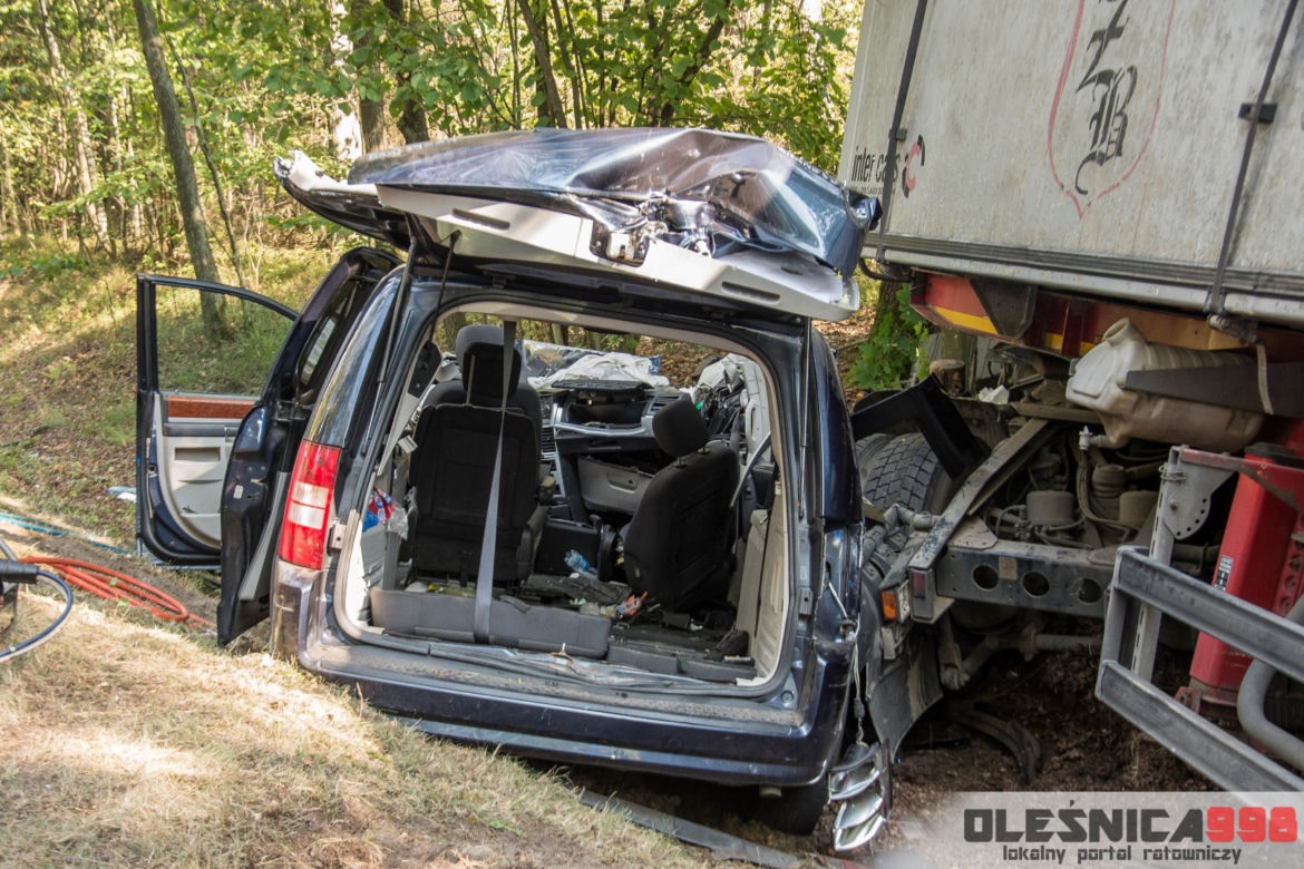 Groźny wypadek pod Oleśnicą