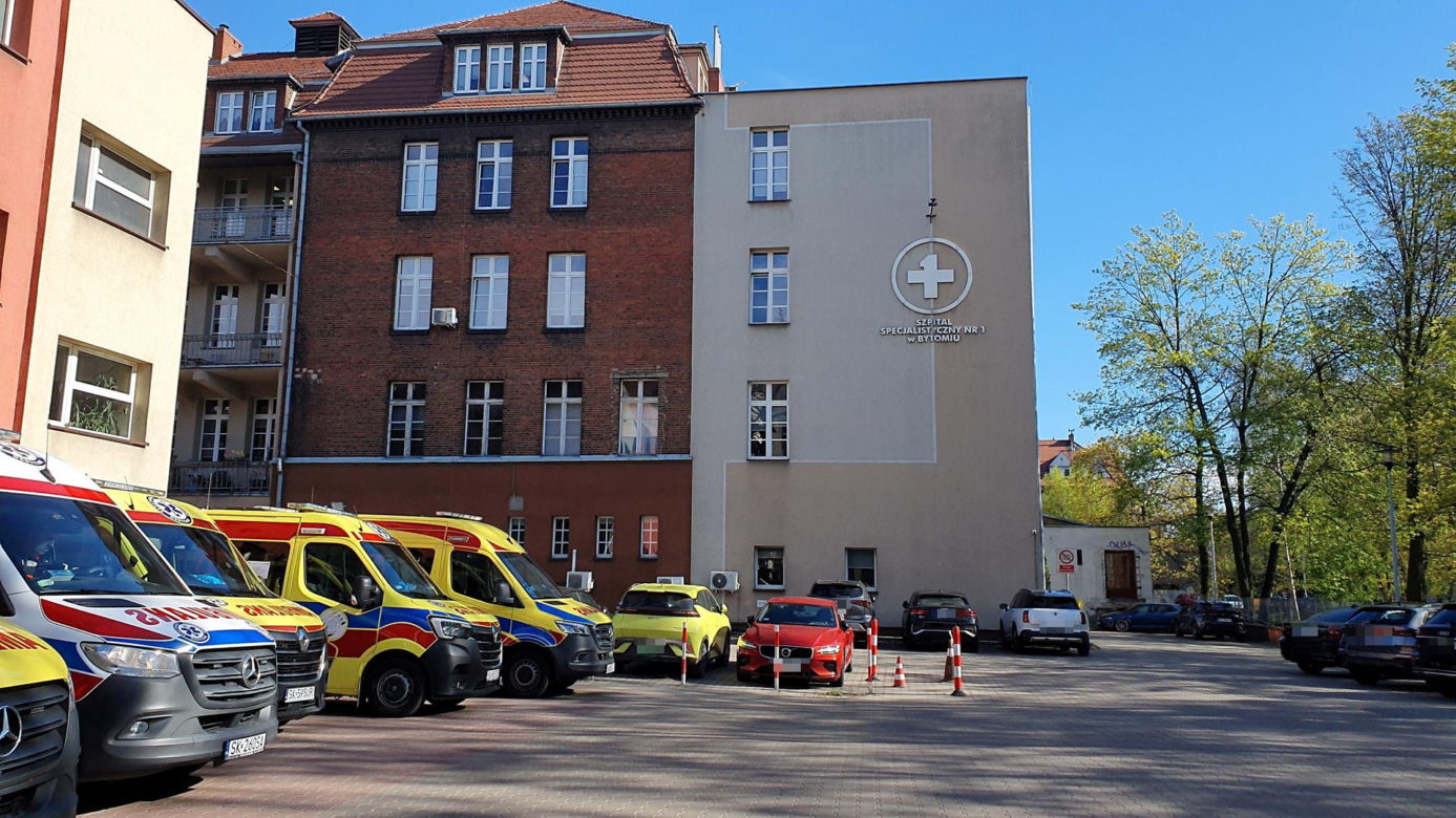Pracownicy szpitala zrzucili się na opłacenie serwisu aparatury do operacji