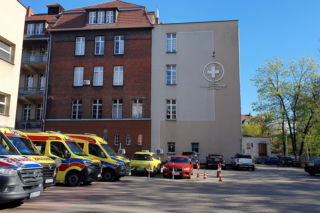 Pracownicy szpitala zrzucili się na opłacenie serwisu aparatury do operacji