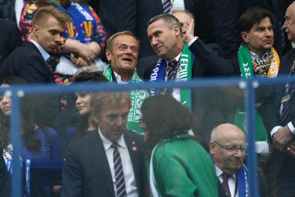 Politycy fani Lechii Gdańsk: Tusk, Wałęsa, Nawrocki, Kurski