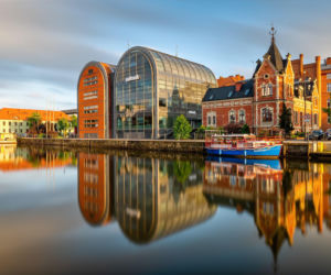 Bydgoszcz. Nowe Spichrze (1996) i pałacyk Lloyda (1886)