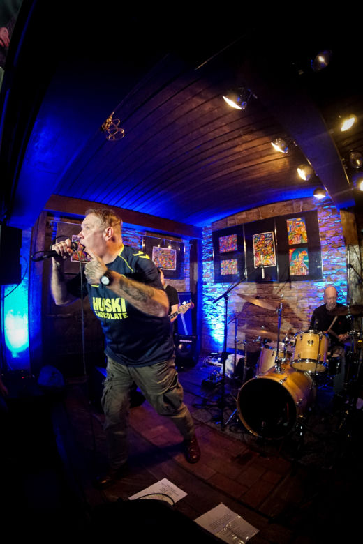 Legendarny zespół Sham 69 rozgrzał Hard Rock Pub Pamelę
