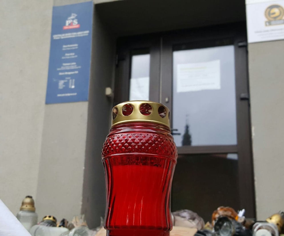 „Piekło kobiet trwa. Protest przed siedzibą PIS w Bydgoszczy