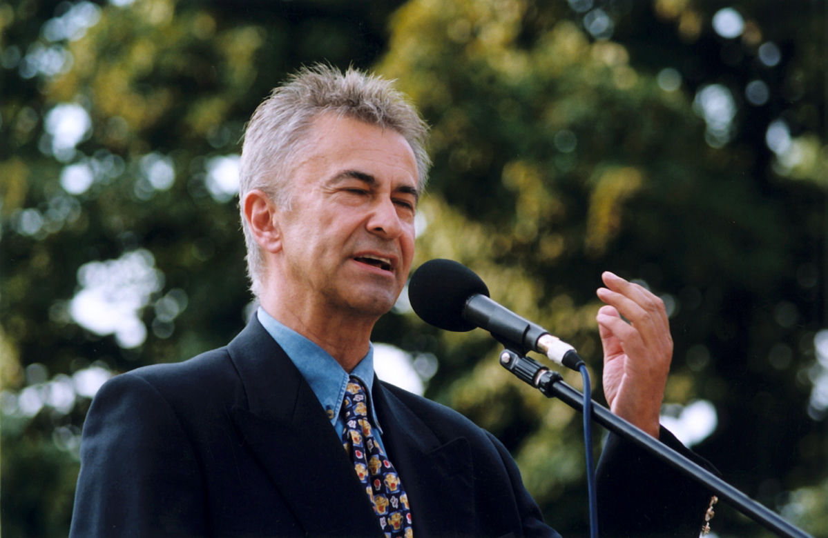 Tadeusz Ross nie żyje