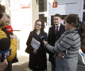 Przełom w sprawie kary za dwa centymetry? Właścicielka piekarni spotkała się z dyrektorem ZDM
