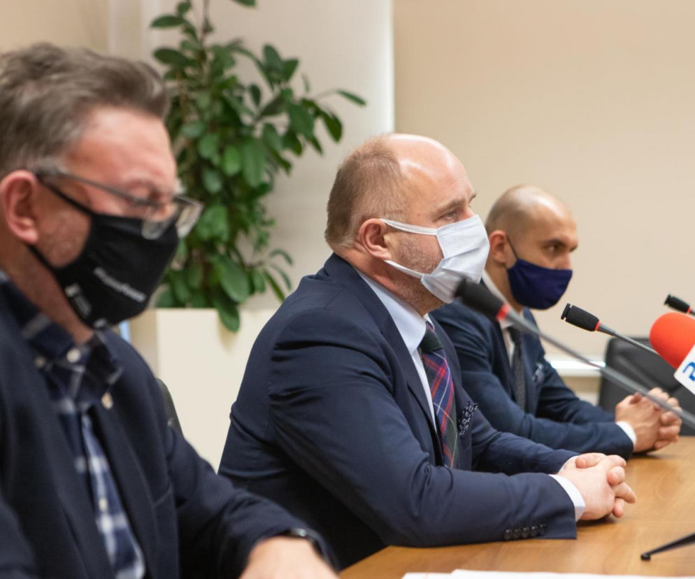 Na ratunek gastronomii i klubom fitness. Marszałek Piotr Całbecki ogłosił zasady