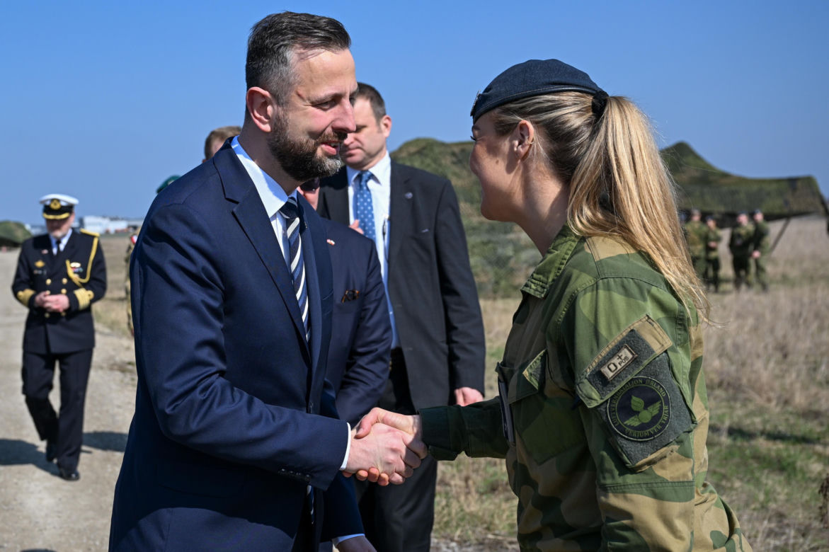Szef MON o umowie z Hutą Stalowa Wola. „Przez lata nie było to możliwe”