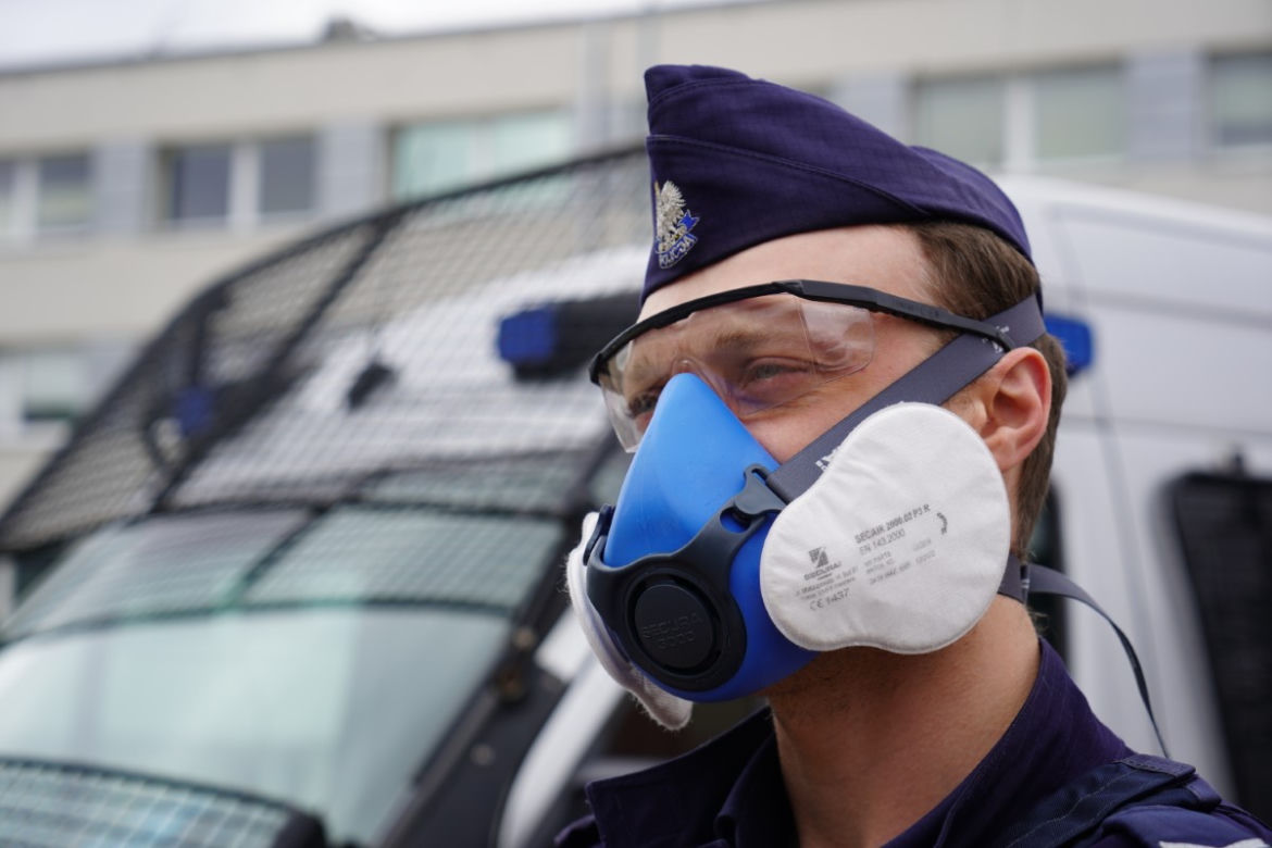 Obowiązek noszenia maseczek. Policja prowadzi kontrole