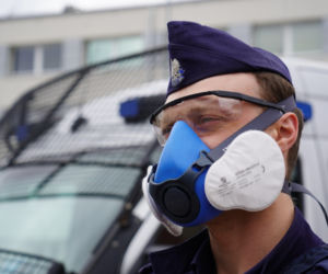 Obowiązek noszenia maseczek. Policja prowadzi kontrole