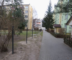 Wojna o płot i śmietnik. Konflikt mieszkańców na osiedlu w Pruszkowie