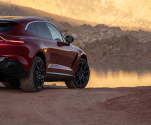 Aston Martin DBX (2020)
